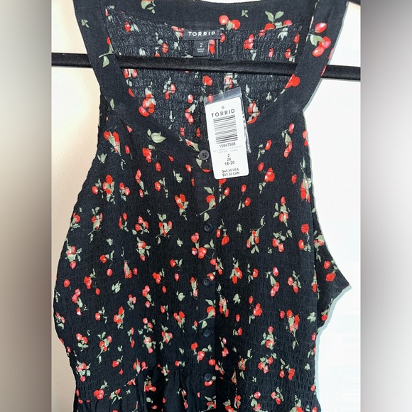 Torrid Black and Red Floral Blouse - Picture 3 of 6